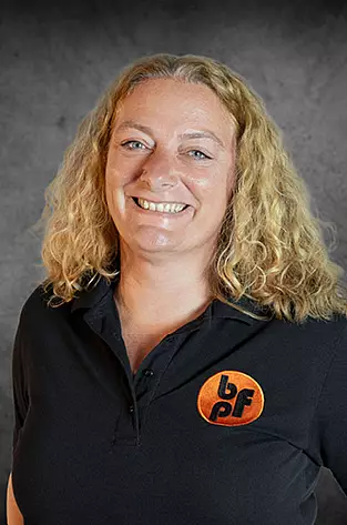 Julia Hussing, Back Office bei bpf baustoff- und prüfberatung GmbH